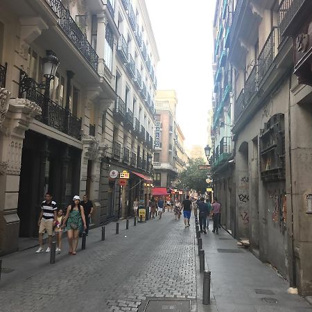 Апартаменти El Botones - Puerta Del Sol Мадрид Екстер'єр фото